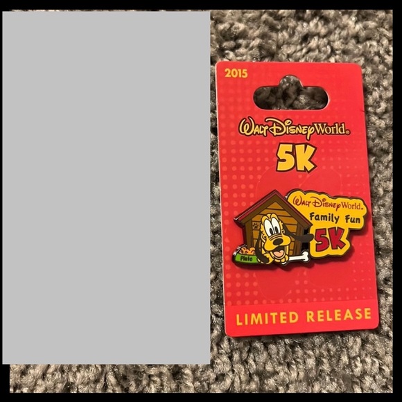 Run Disney pin - Pluto - Picture 1 of 3